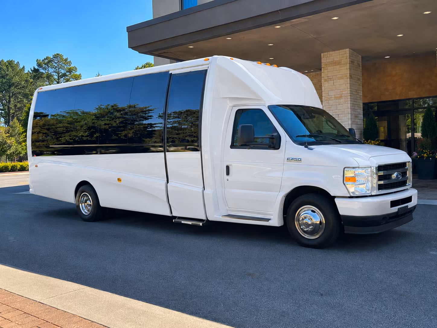 chino seamless shuttle service for chino weddings