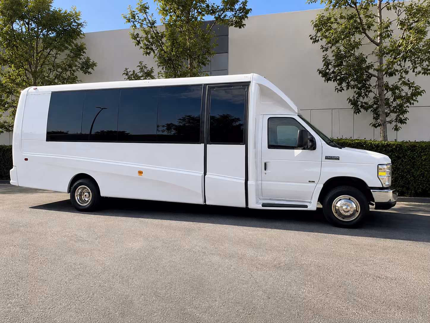covina long distance charter bus rentals for your group