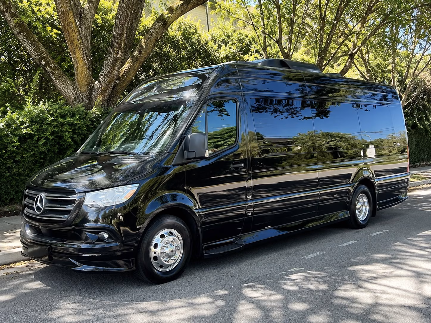 ontario get the whole group to the dance with ontario prom transportation