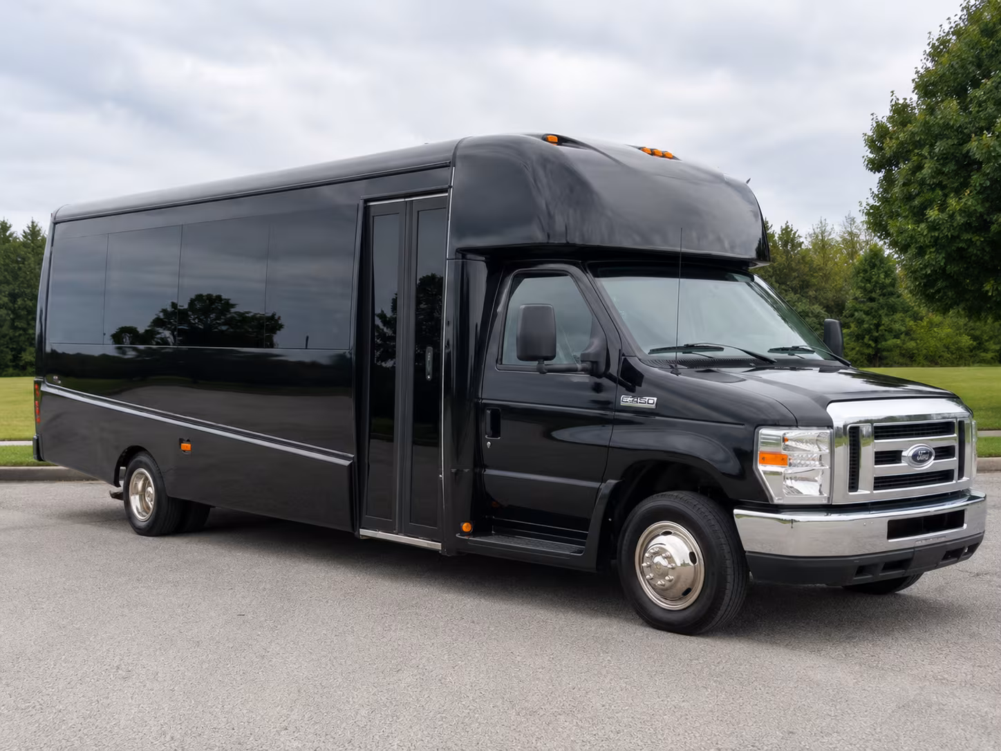 ontario travel to ontario concerts with a charter bus rental